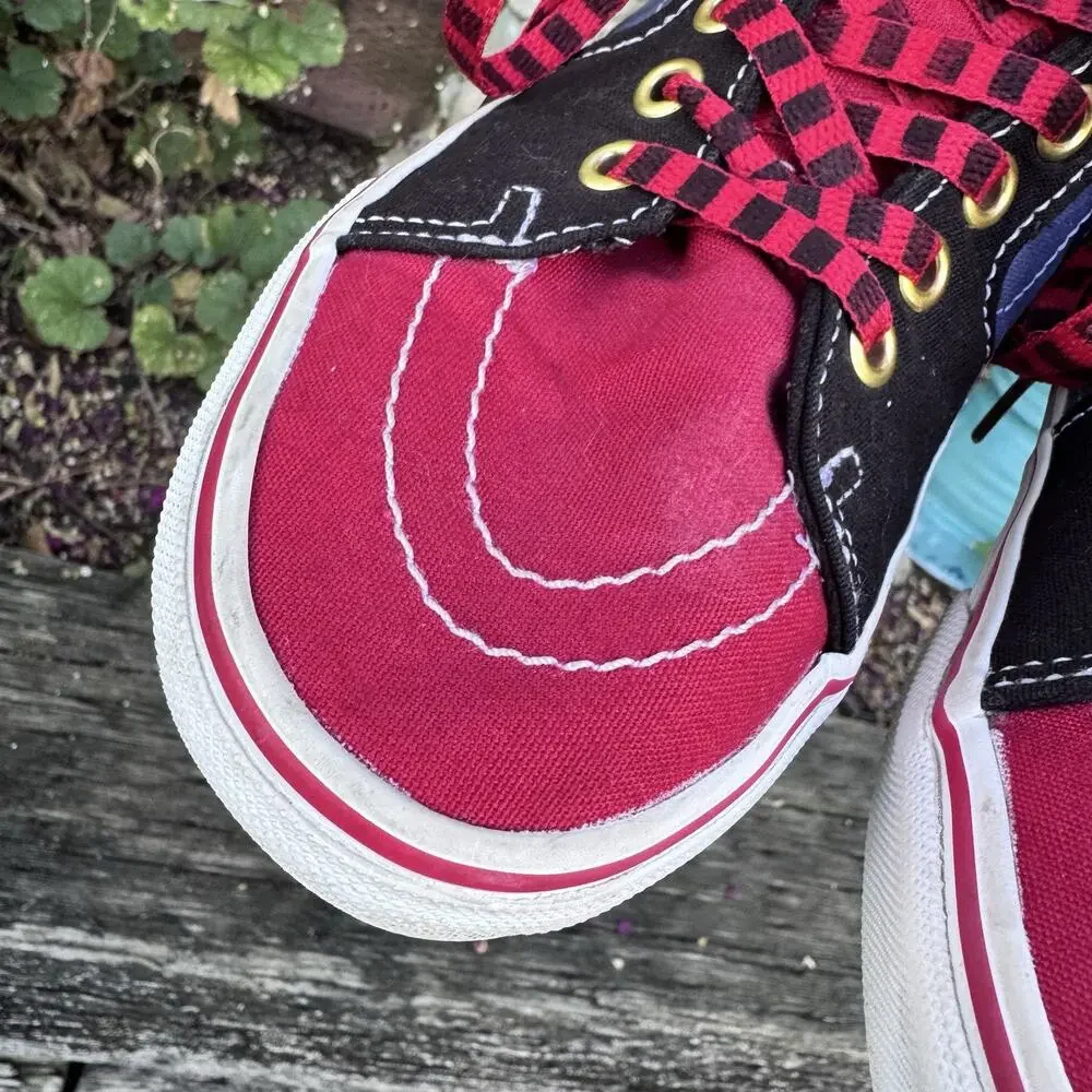 Vans x Disney The Nightmare Before Christmas Sk8-Hi High-Top Sneakers Women 6.5